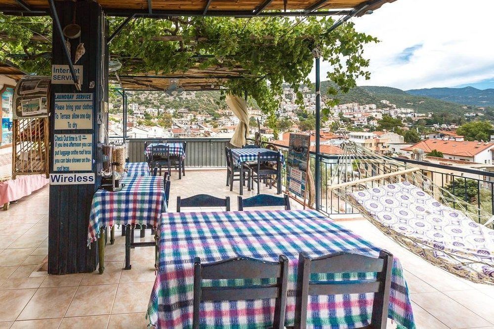 Santosa Pension Kaş Luaran gambar