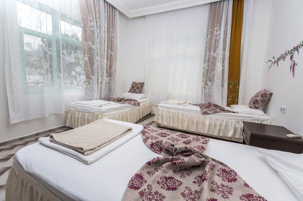 Santosa Pension Kaş Luaran gambar