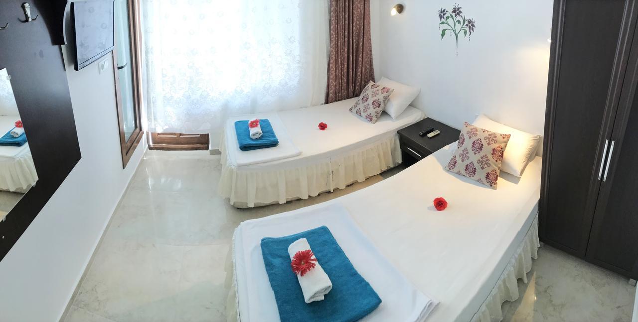 Santosa Pension Kaş Luaran gambar
